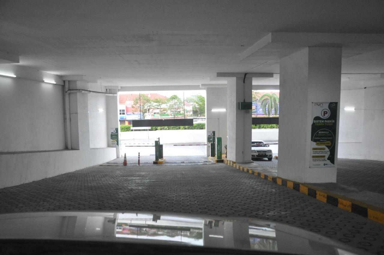 Bayu Bangi Apartment Bagian luar foto