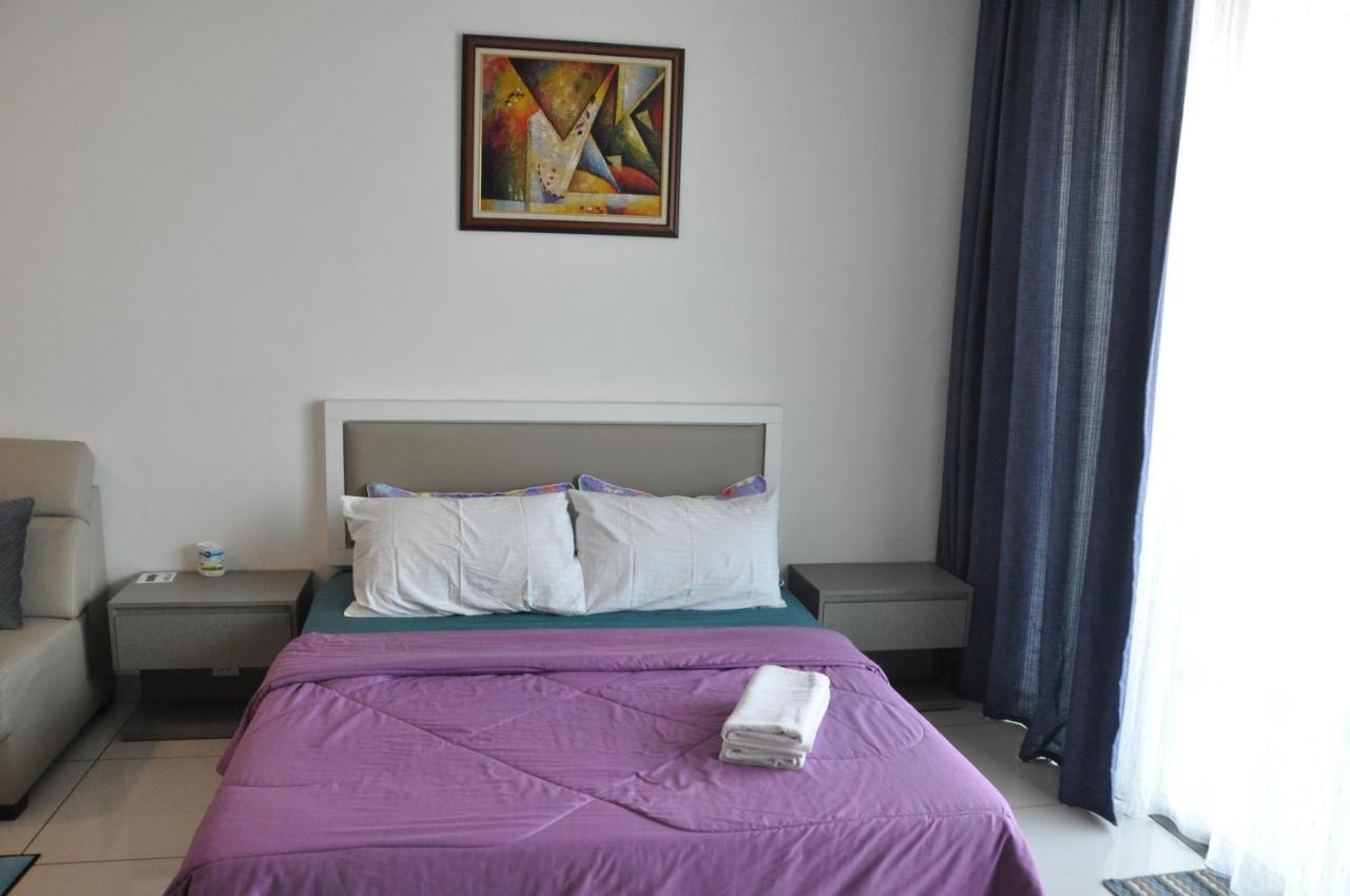Bayu Bangi Apartment Bagian luar foto